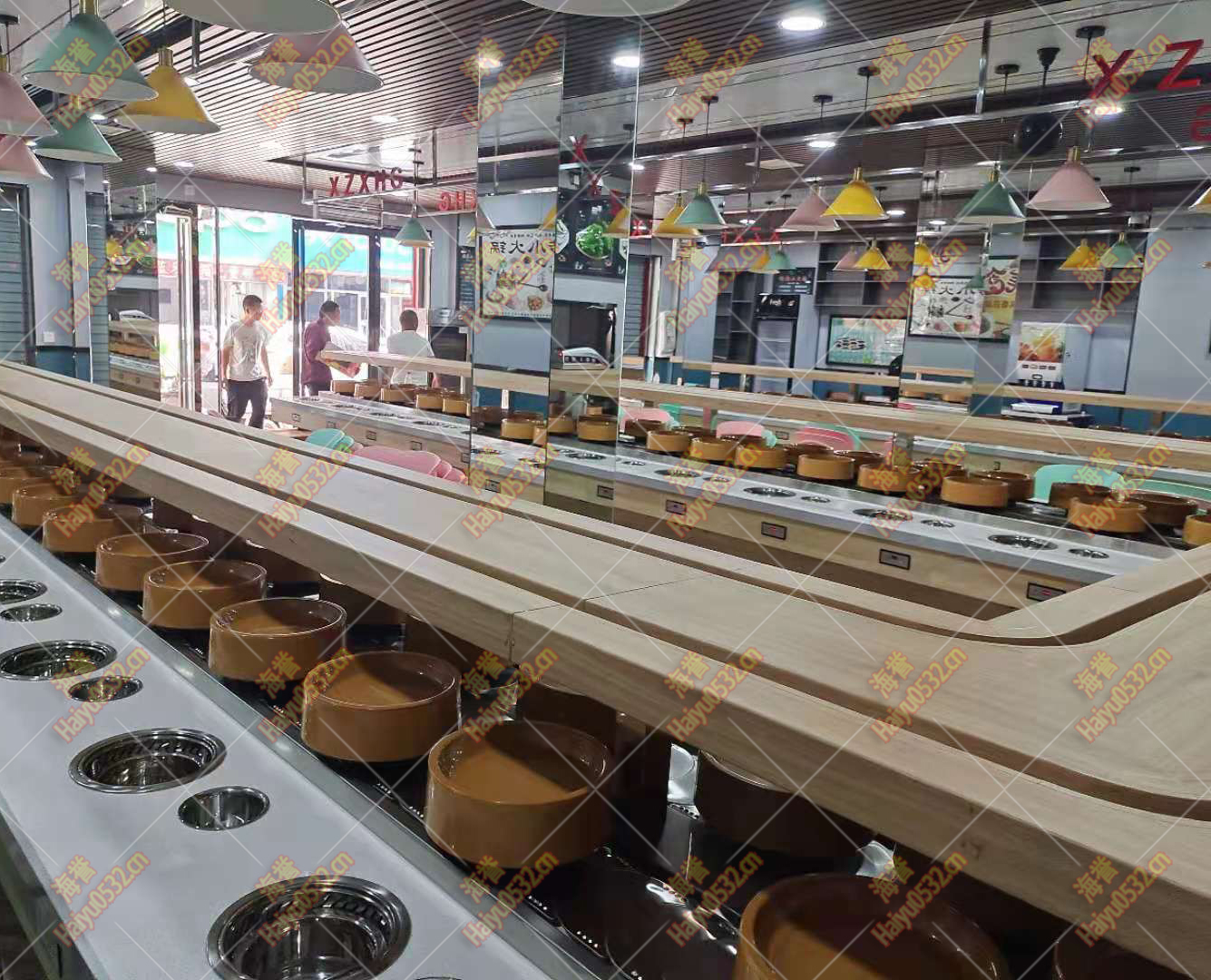 河南異形雙車(chē)智能送餐設(shè)備
