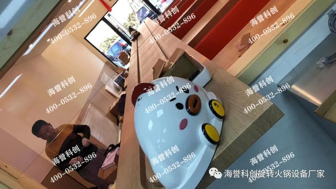 海譽(yù)科創(chuàng)兩輛智能送餐小火車配備調(diào)試完成