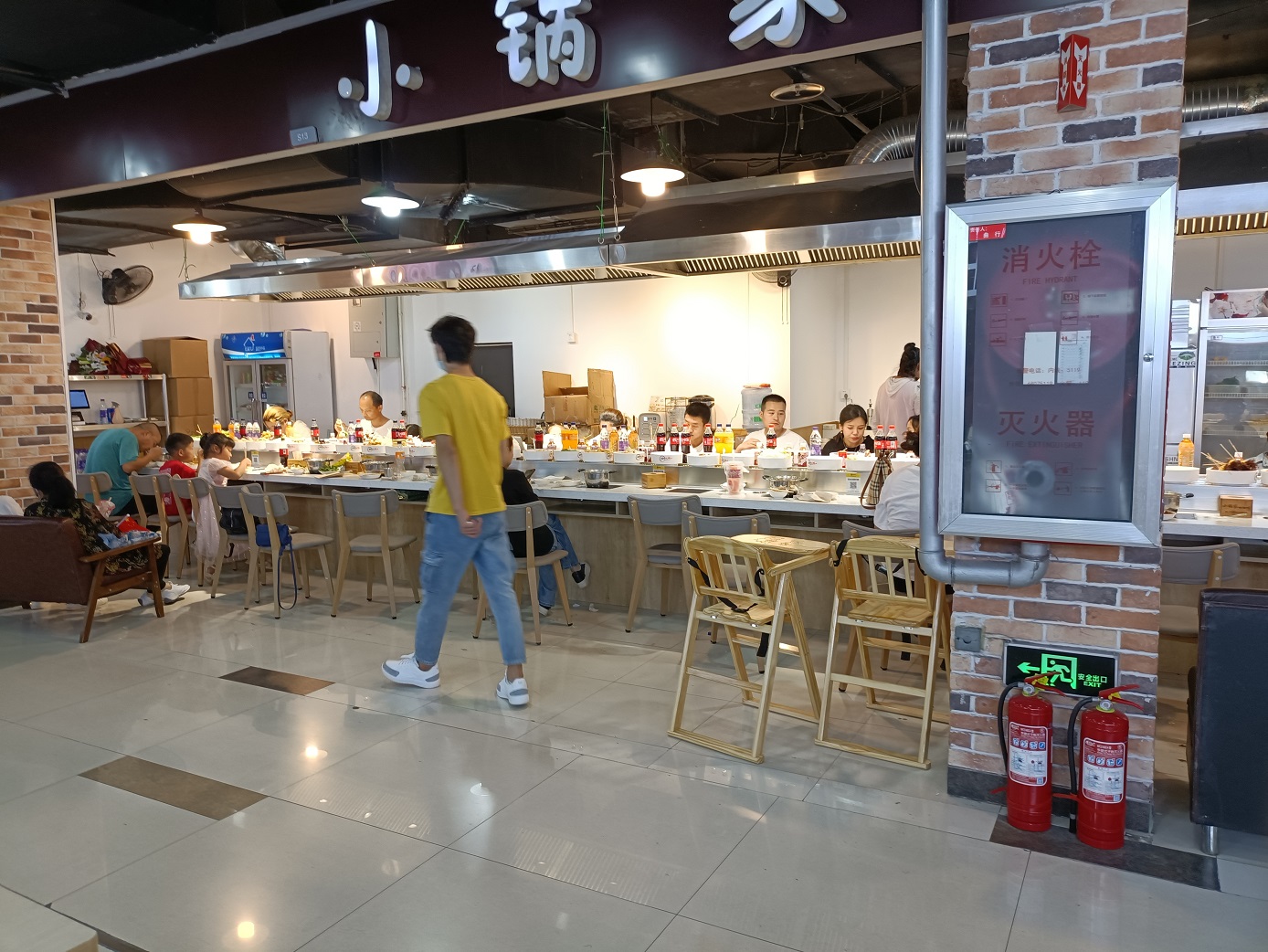 不加盟也能開好一家旋轉(zhuǎn)小火鍋店！這樣做比較簡便